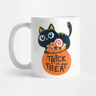 Cute Black Cat Lover Trick or Treat Funny Women Men Kids Mug